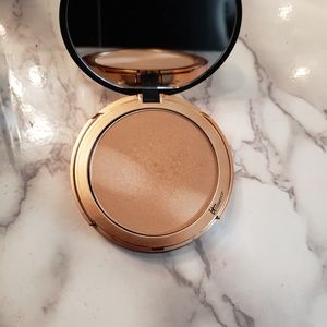 it cosmetics bronzer